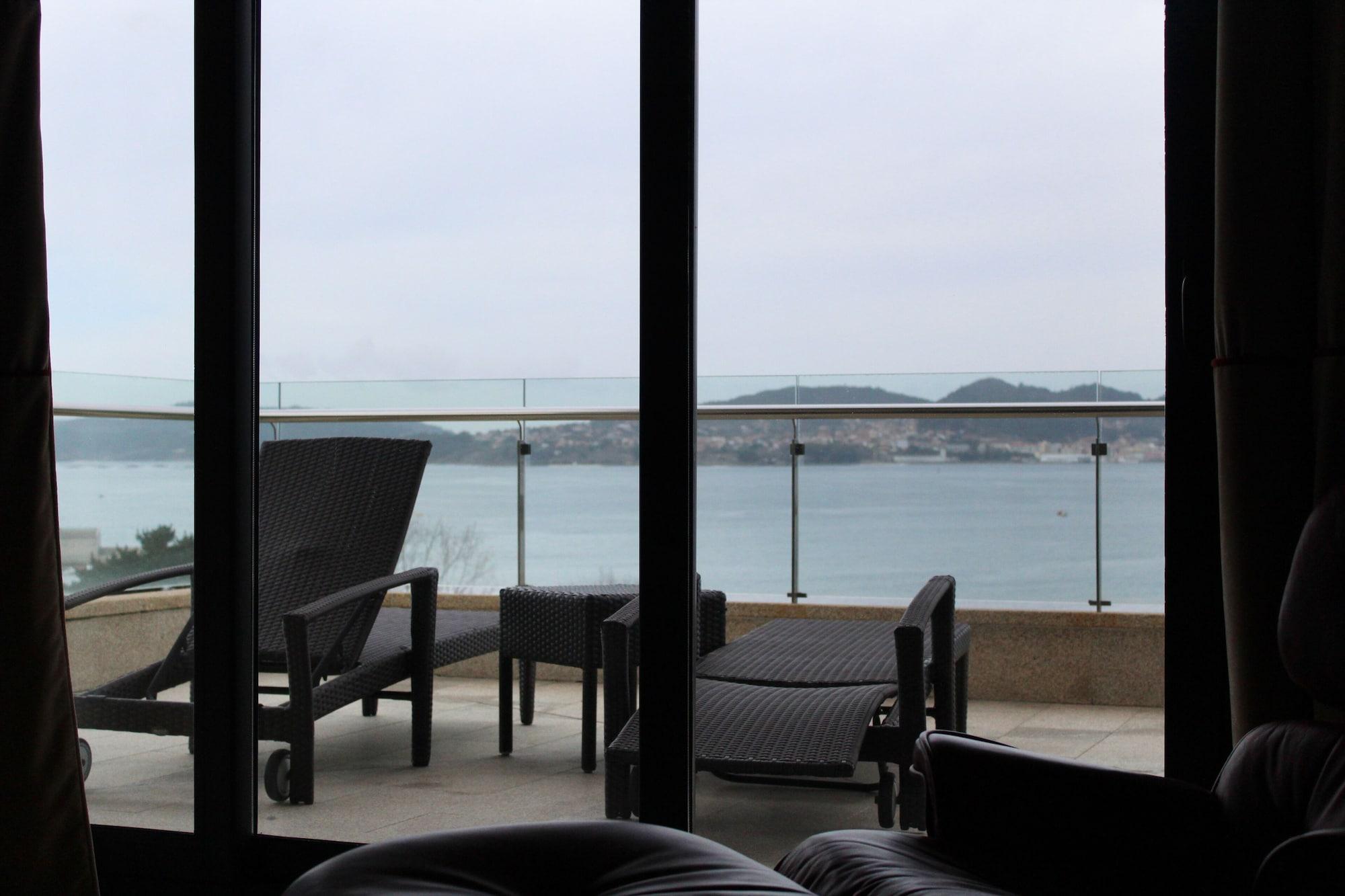 Pazo Los Escudos Hotel Spa & Resort Віго Екстер'єр фото View of the Gulf of Akaba from the Grand Hotel