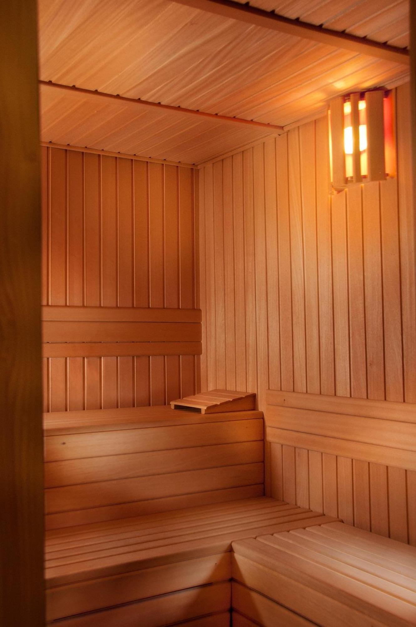 Pazo Los Escudos Hotel Spa & Resort Віго Екстер'єр фото A traditional Finnish sauna